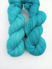 Forget-me-not - Semi-Solid sock yarn