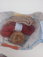 Square bottom project bag