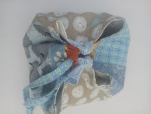 Square bottom project bag