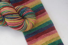 No Boundaries, Self-Striping or Solid yarn